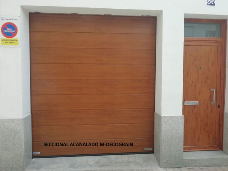 11.-SECCIONAL-M-WOODGRAIN